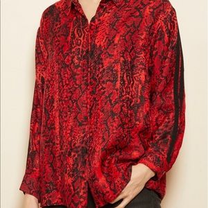 1H19SUSIE red snake skin printed blouse